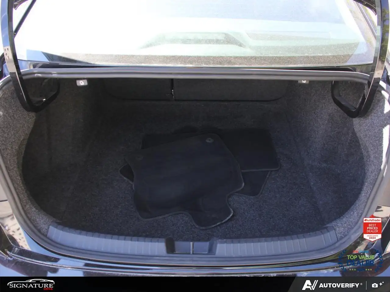Volkswagen Jetta photo Volkswagen Jetta