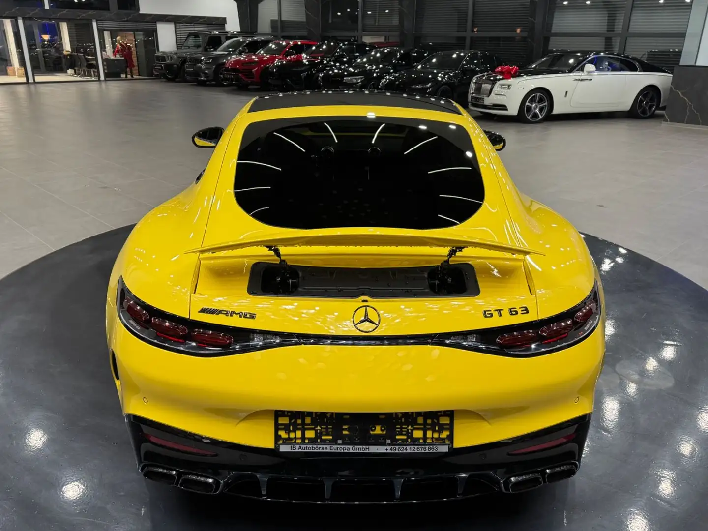 Mercedes-Benz AMG GT 63 4M+ Premium Plus *Pano* Jaune - 2