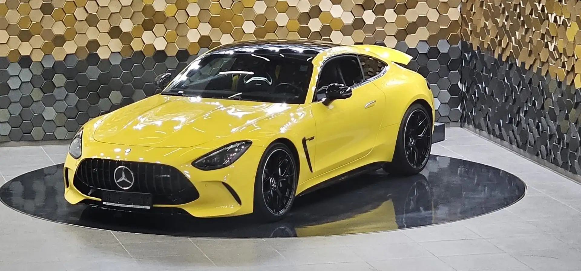 Mercedes-Benz AMG GT 63 4M+ Premium Plus *Pano* Jaune - 1