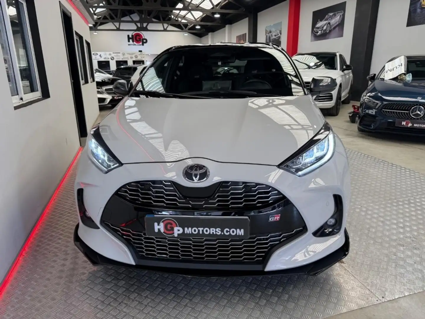 Toyota Yaris Hybrid GR Sport Bianco - 2