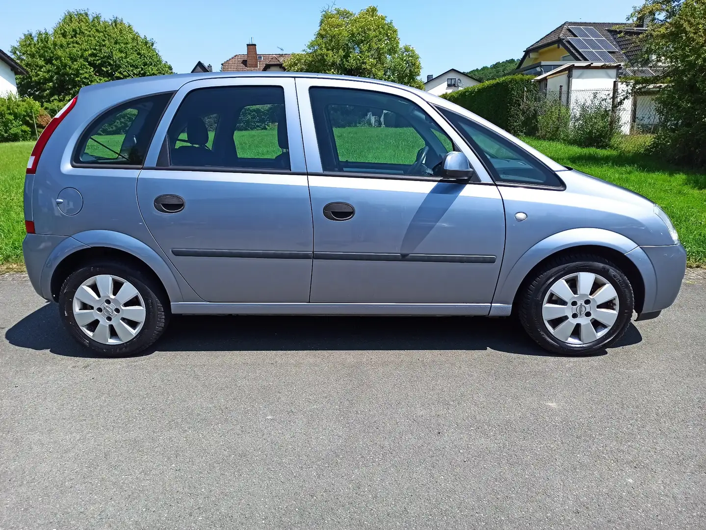 Opel Meriva 1.6 16V Enjoy Klima ALU ELFH TÜV 07/2026 Gris - 2