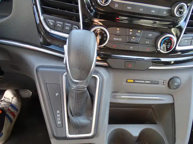 Ford Tourneo Custom view 11