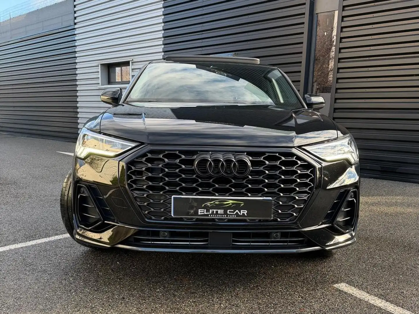 Audi Q3 Q3 Sportback 35 TDI 150 ch S tronic 7 S line Zwart - 2