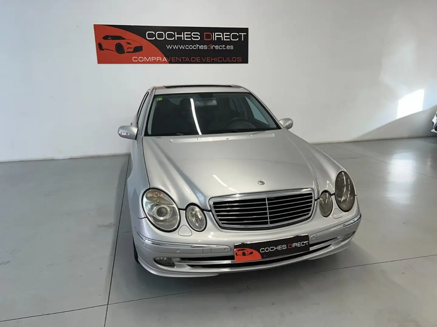 Mercedes-Benz E 220 CDI AVANTGARDE Gris - 1