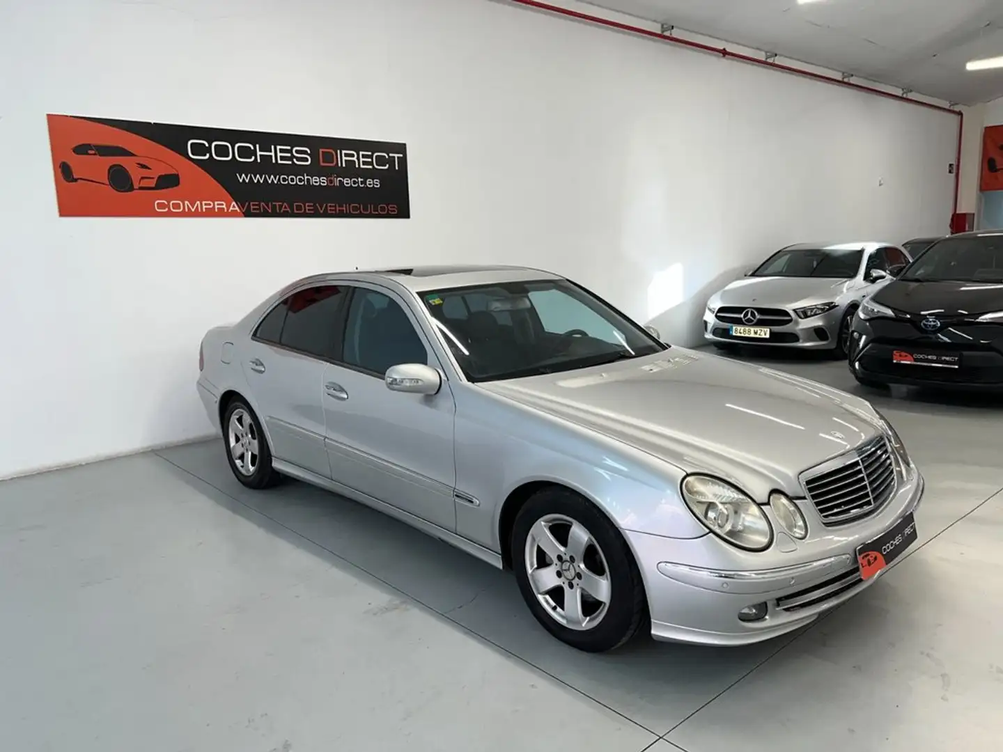 Mercedes-Benz E 220 CDI AVANTGARDE Gris - 2