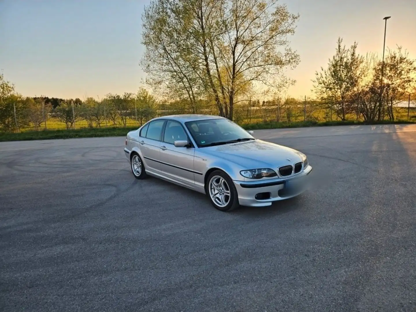 BMW 318 318i M-Paket - 2