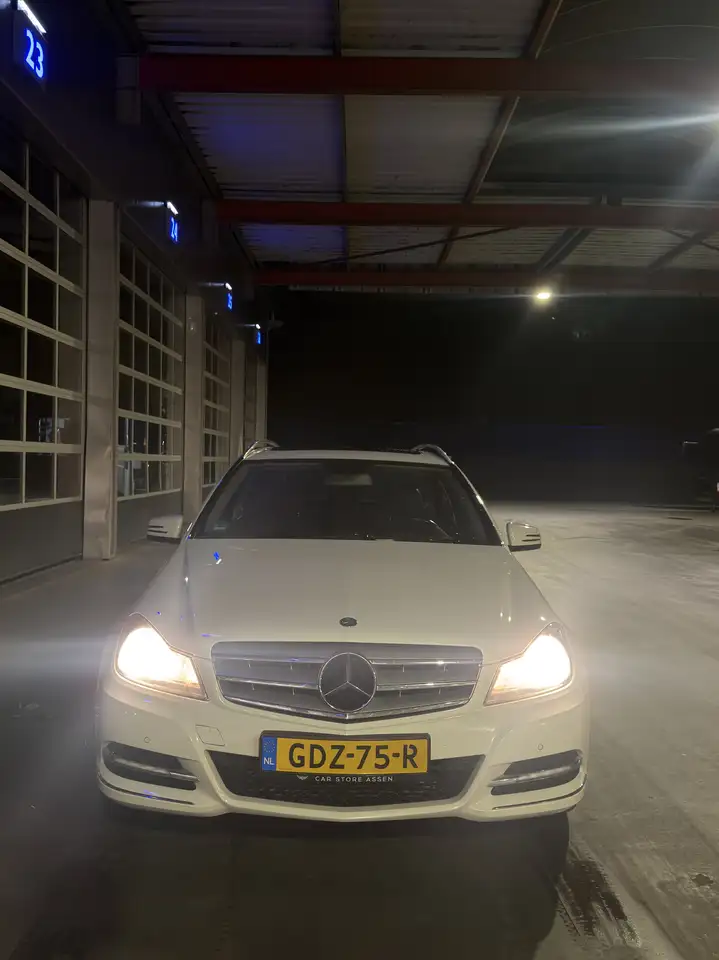 Mercedes-Benz C 200