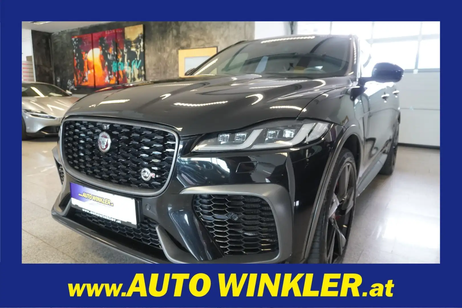 Jaguar F-Pace P550SVR AWD 22"/AHV/Pano Schwarz - 1