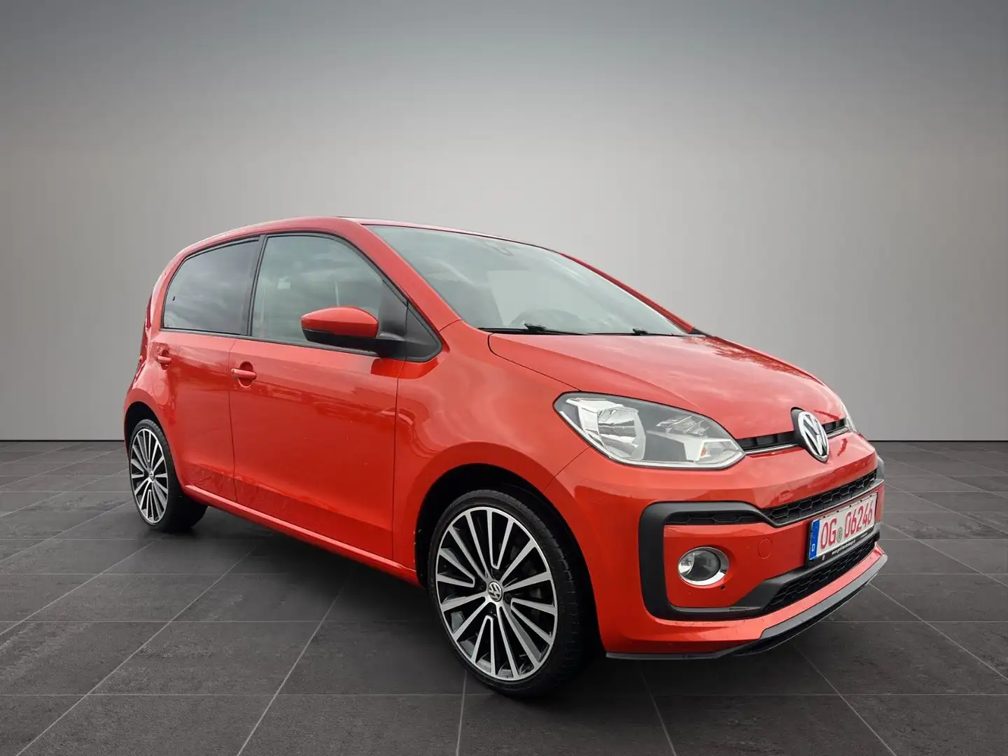 Volkswagen up! high up! *Top Austattung*90 PS*1.Hand Orange - 1