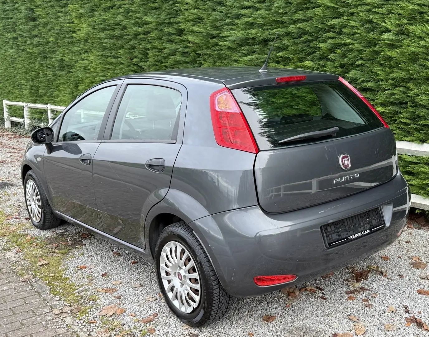 Fiat Punto 1.2i - Euro 6b - Clim - 5Portes - Garantie !! Gris - 2