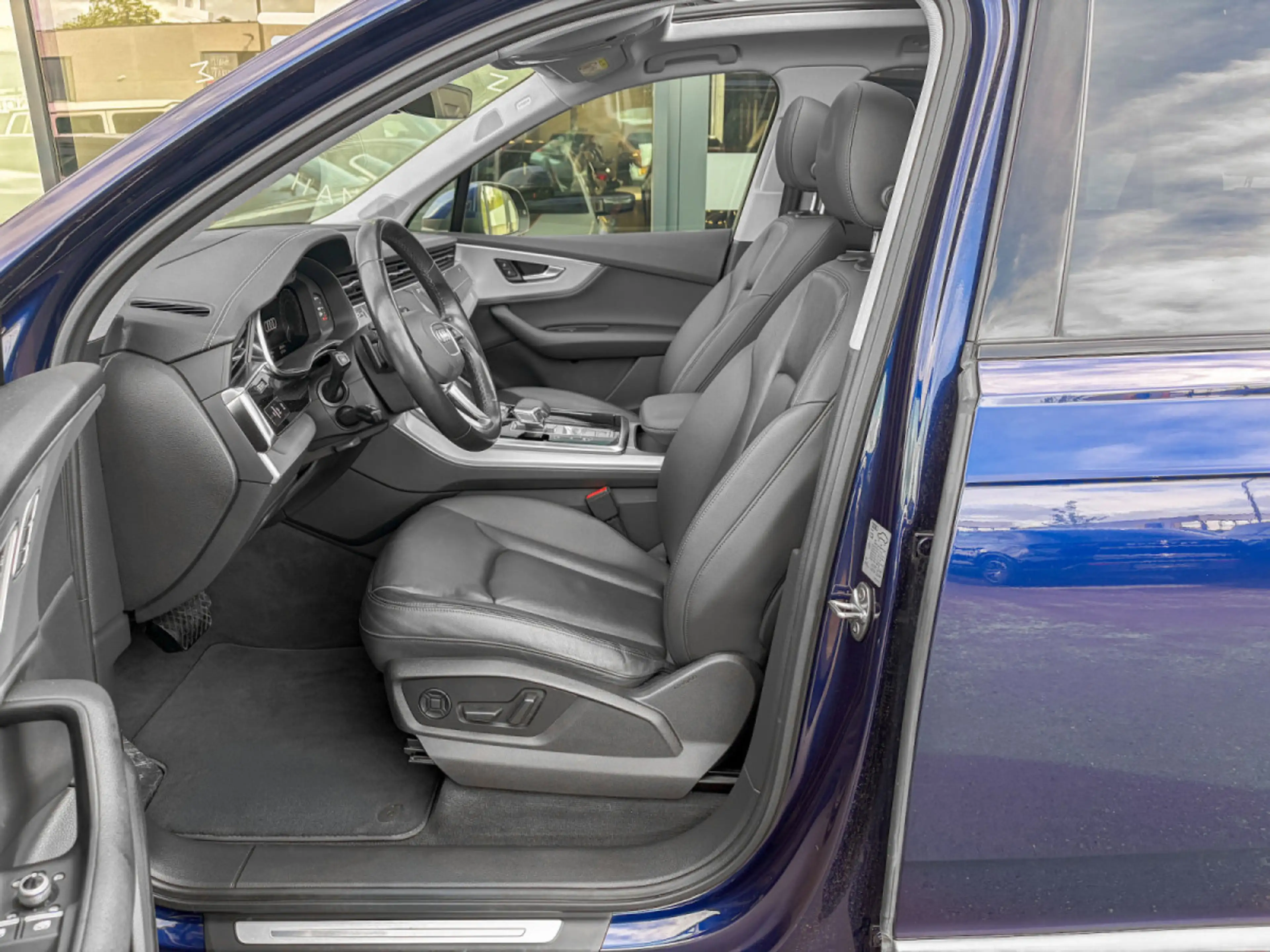 Audi Q7 Q7 55 TFSI e quattro/B&O/PANO/19/STHZ/HUP/MATRIX/A — photo 13