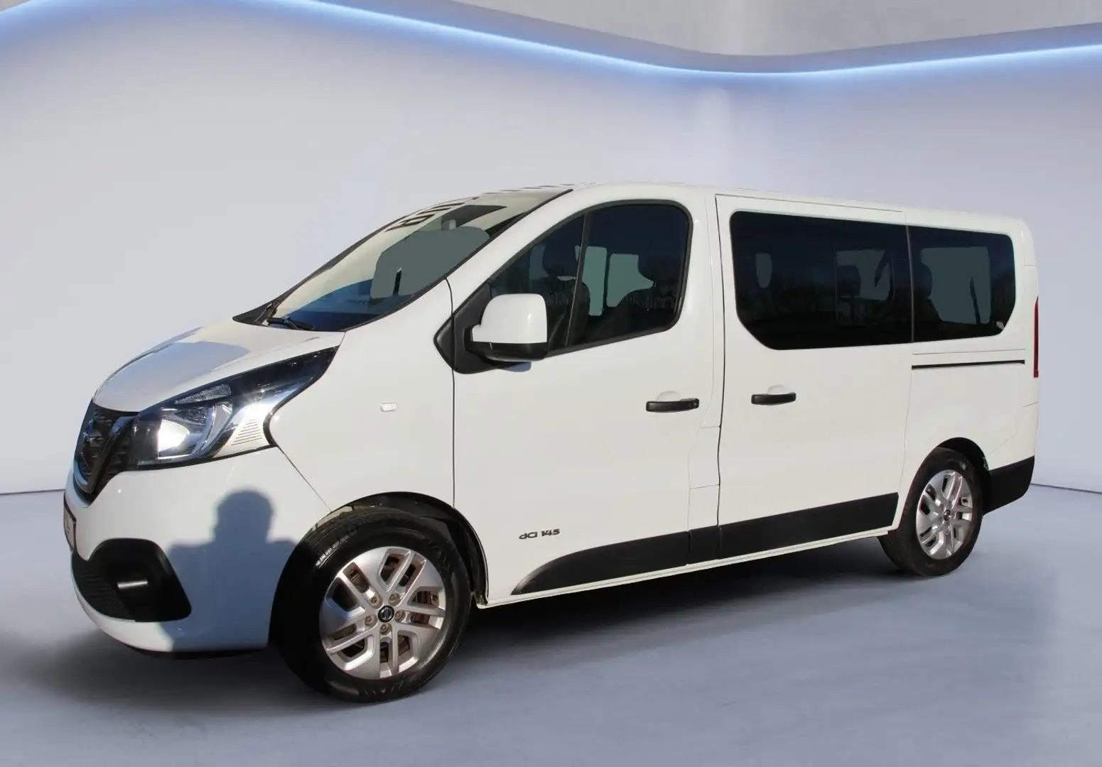 Nissan NV300 Kombi L1H1 PREMIUM/8-Sitze/ AHK/Navi Weiß - 1