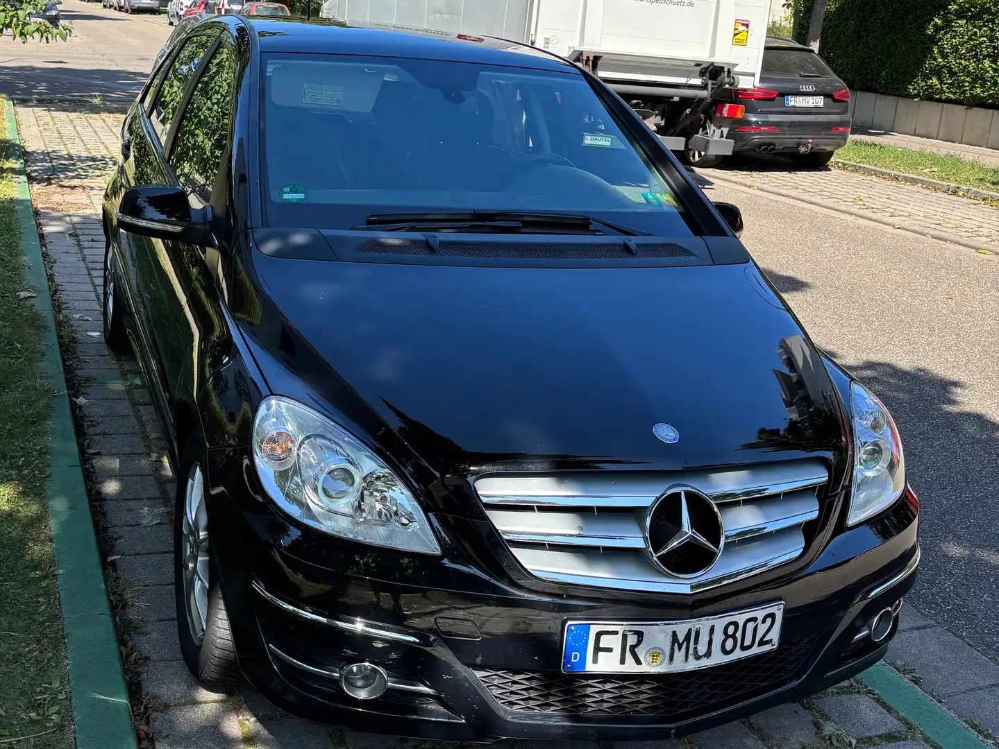 Mercedes-Benz B 160 B 160 BlueEFFICIENCY Schwarz - 1