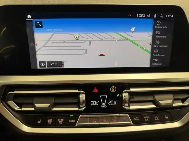 BMW 3 Series view 5
