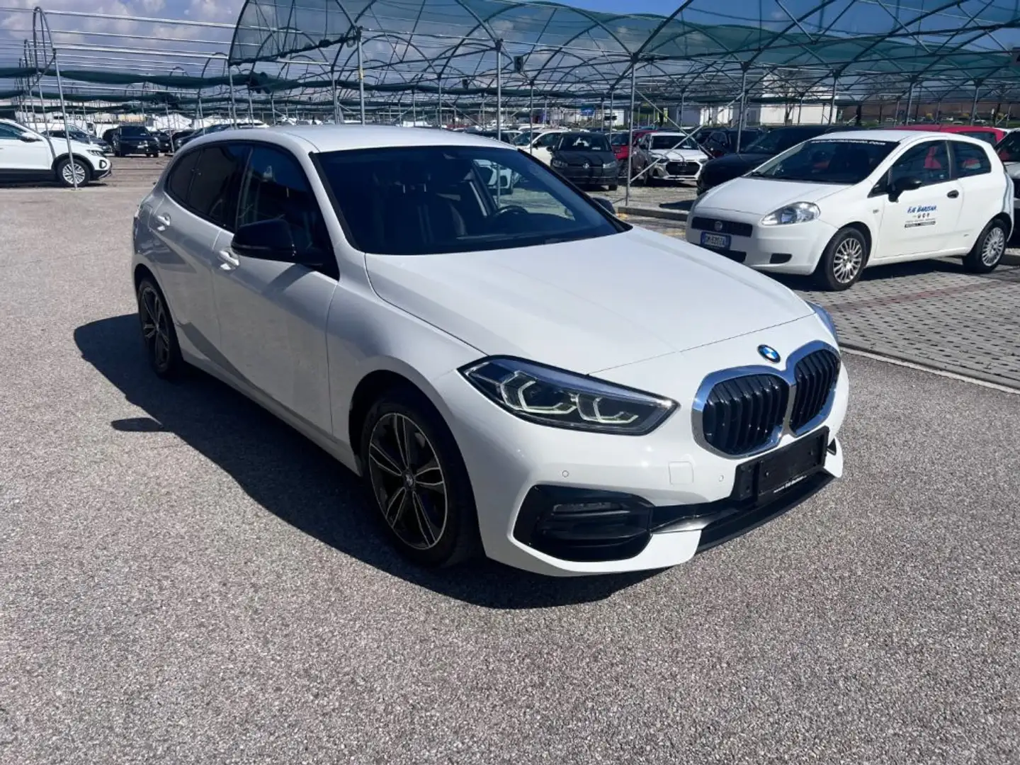 BMW 118 d 5p. Sport Weiß - 2