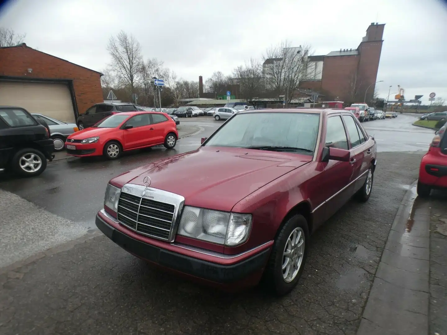 Mercedes-Benz 200 Červená - 2