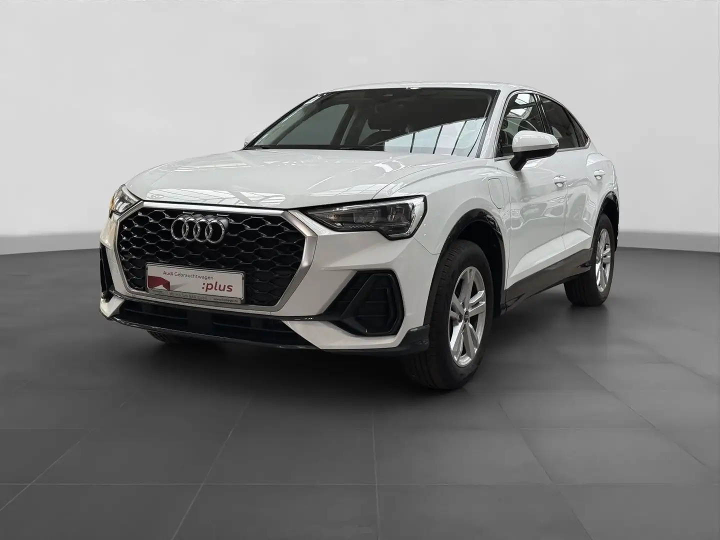 Audi Q3 45 TFSIe LM17 VIRTUAL KLIMA Weiß - 2