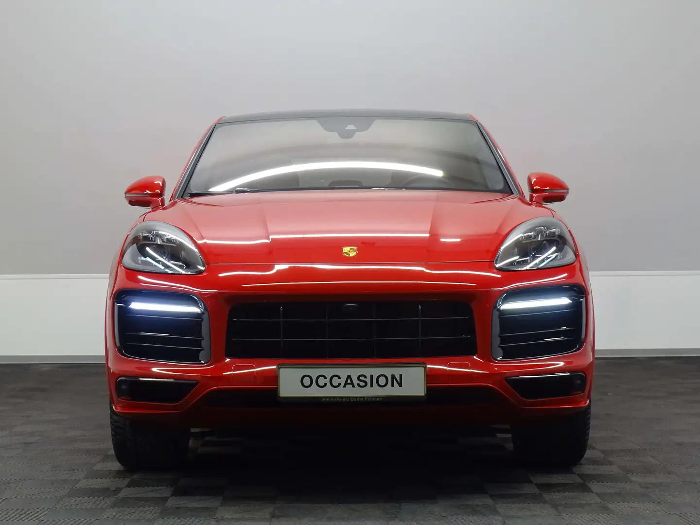 Porsche Cayenne Coupé GTS 460 PDK Rouge - 2