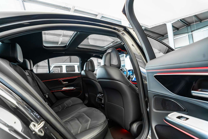 Mercedes-Benz E 220 d / AMG Line Advanced / Pano / Night — photo 7