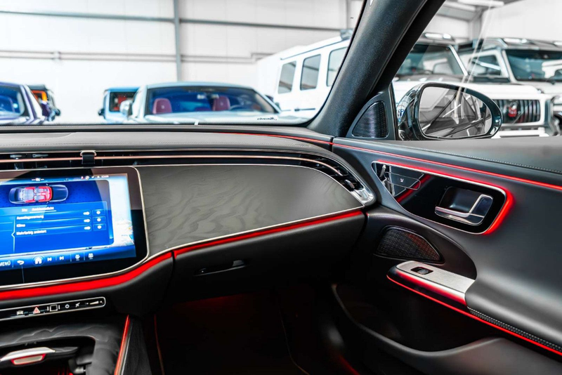 Mercedes-Benz E 220 d / AMG Line Advanced / Pano / Night — photo 6