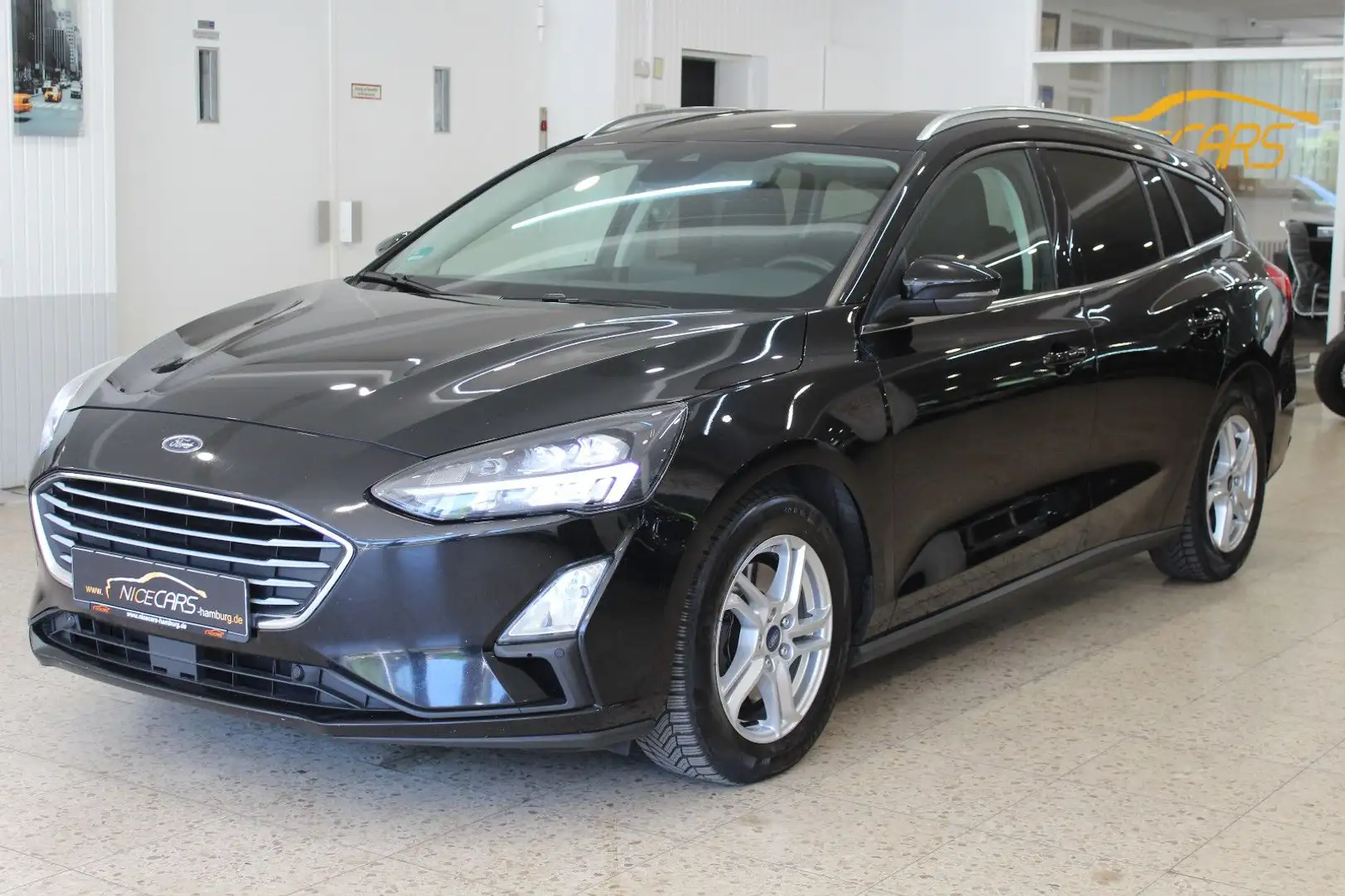 Ford Focus 2,0  EcoBlue"Cool & Connect"LED"Navi"1Hand Zwart - 2
