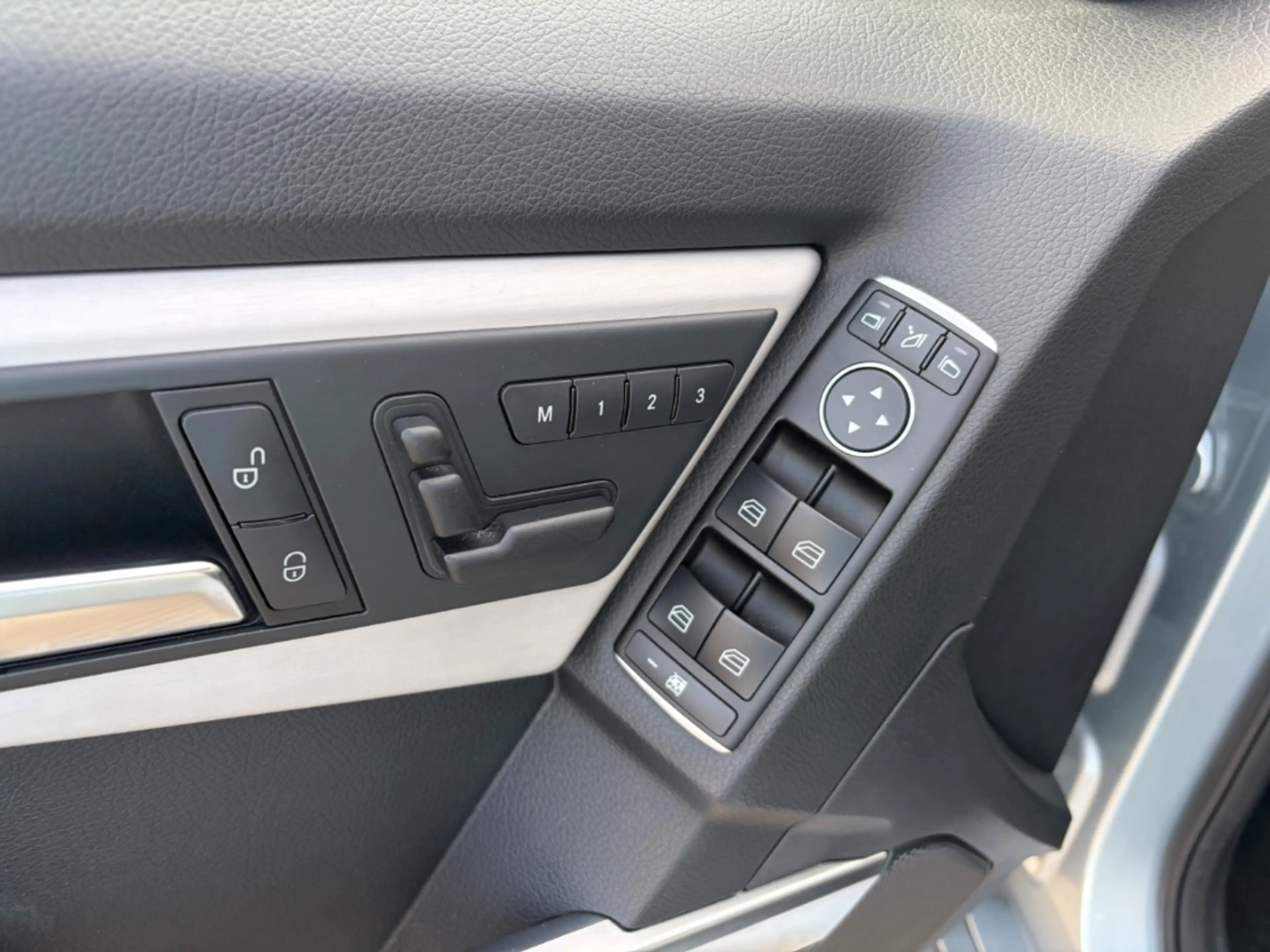 Mercedes-Benz GLK 200 CDI Navi Memory Sitze Bi-Xenon Kurvenlicht Klimaau — photo 9