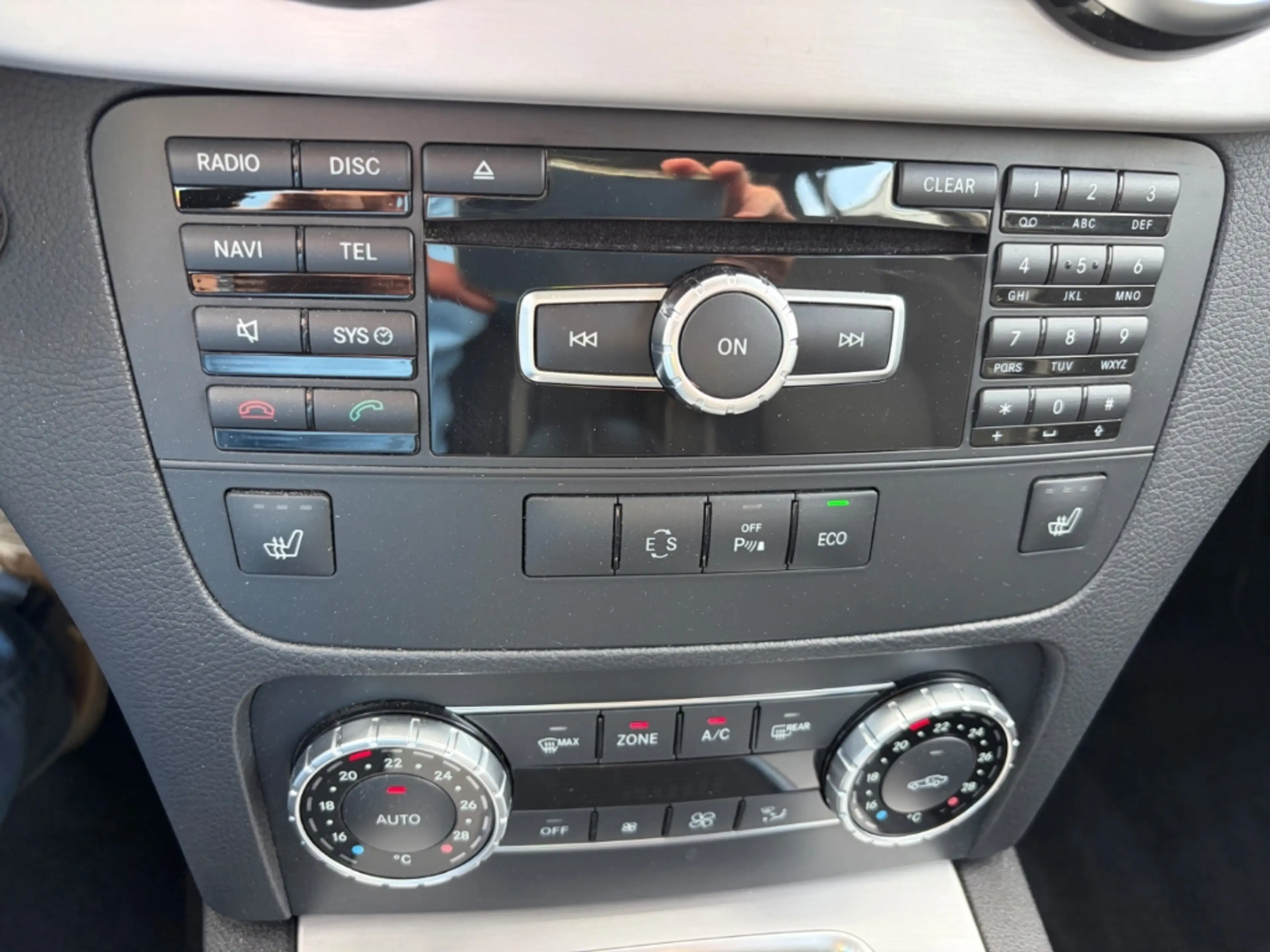 Mercedes-Benz GLK 200 CDI Navi Memory Sitze Bi-Xenon Kurvenlicht Klimaau — photo 6