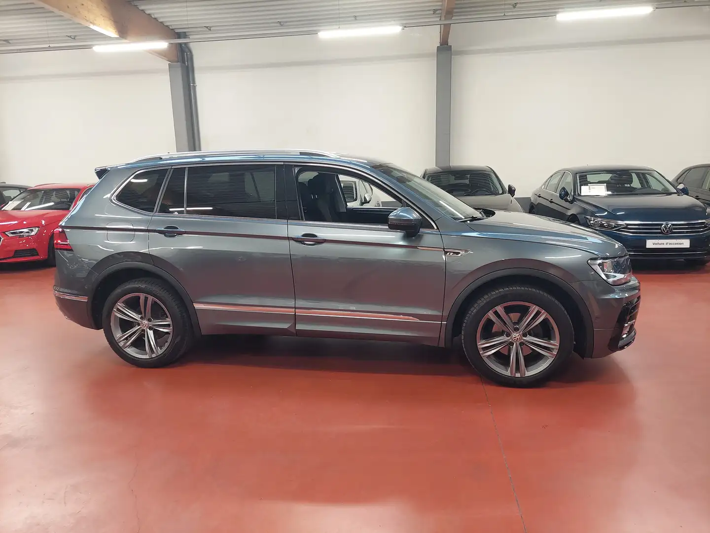 Volkswagen Tiguan Allspace 1.5 TSi - R LINE - 7 PLACES - DSG - CAM - KEYLESS Grijs - 2