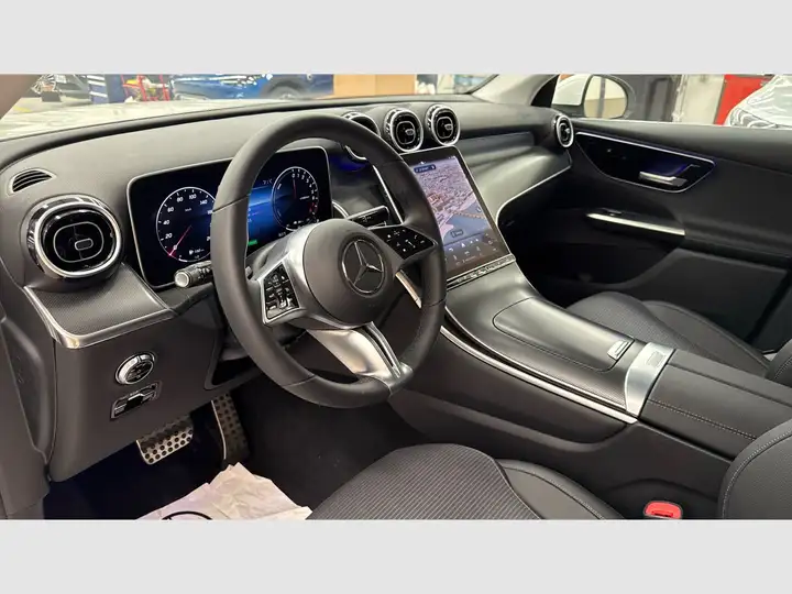 Mercedes-Benz GLC 2025, foto 6