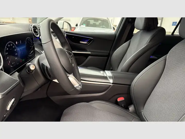 Mercedes-Benz GLC 2025, foto 7