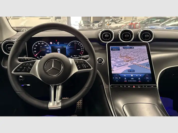 Mercedes-Benz GLC 2025, foto 8
