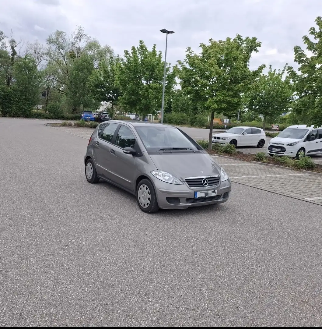 Mercedes-Benz A 150 A-Klasse  5-Türer Automatik .*96tkm* Gris - 1