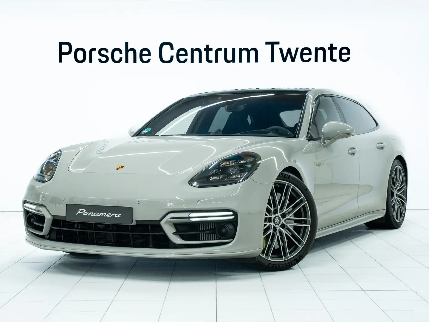 Porsche Panamera Turbo S E-Hybrid Sport Turismo Grijs - 1