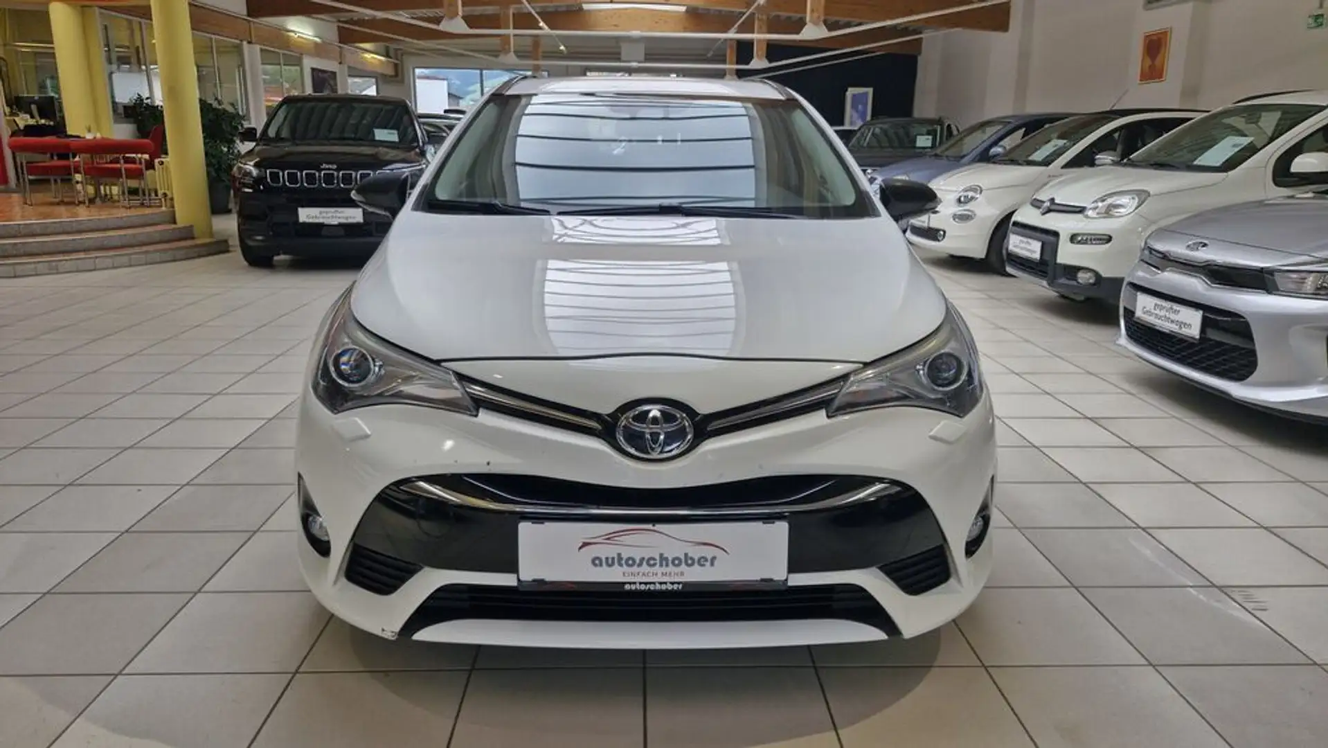 Toyota Avensis 2,0D4D TS ACTIVE+ Weiß - 2