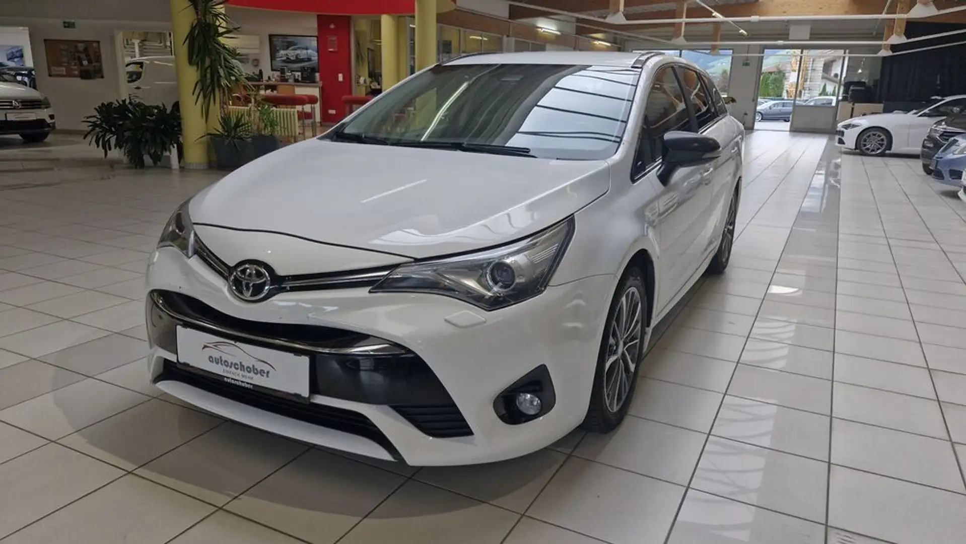 Toyota Avensis 2,0D4D TS ACTIVE+ Weiß - 1