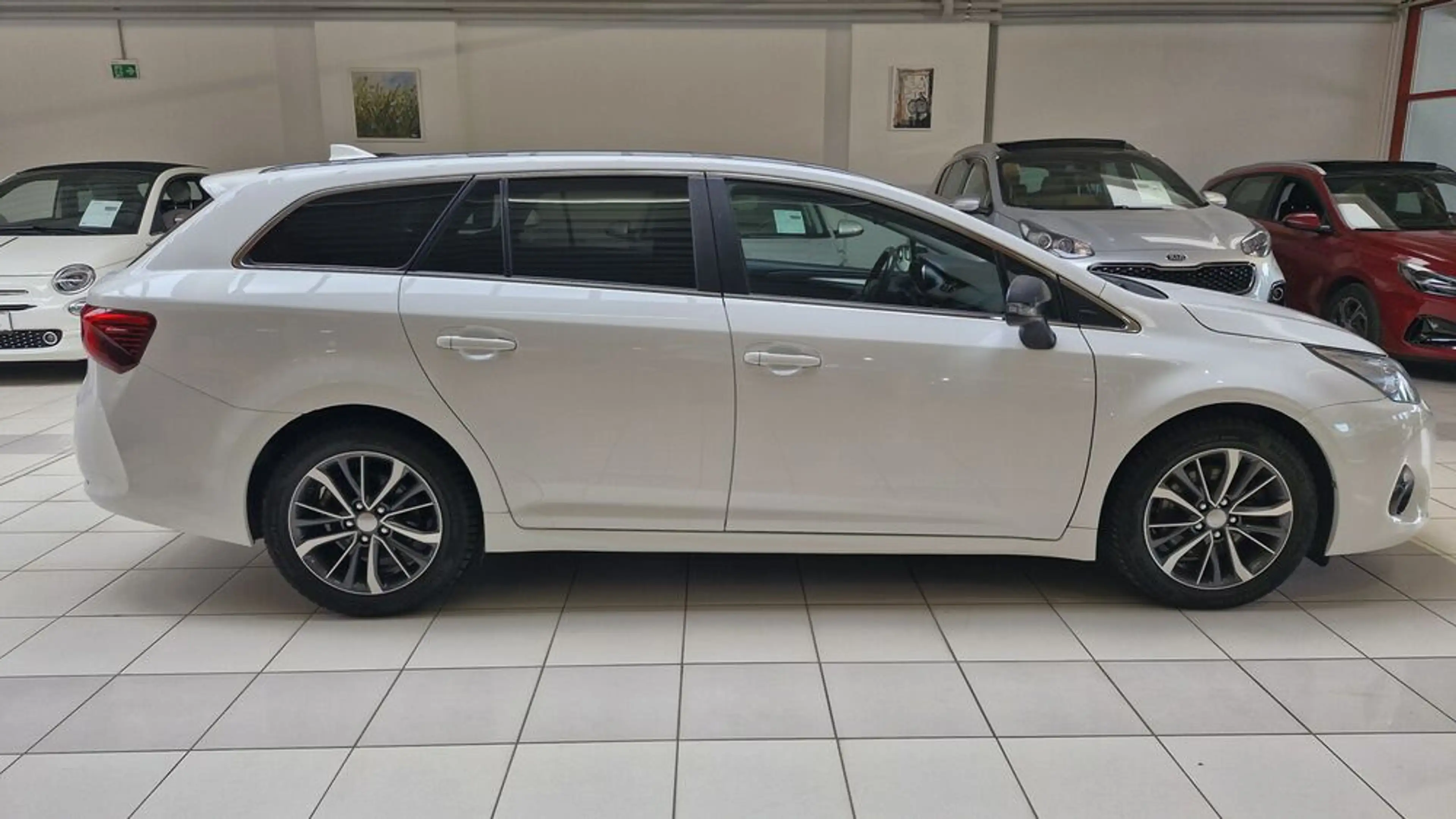 Toyota Avensis 2,0D4D TS ACTIVE+ — photo 4