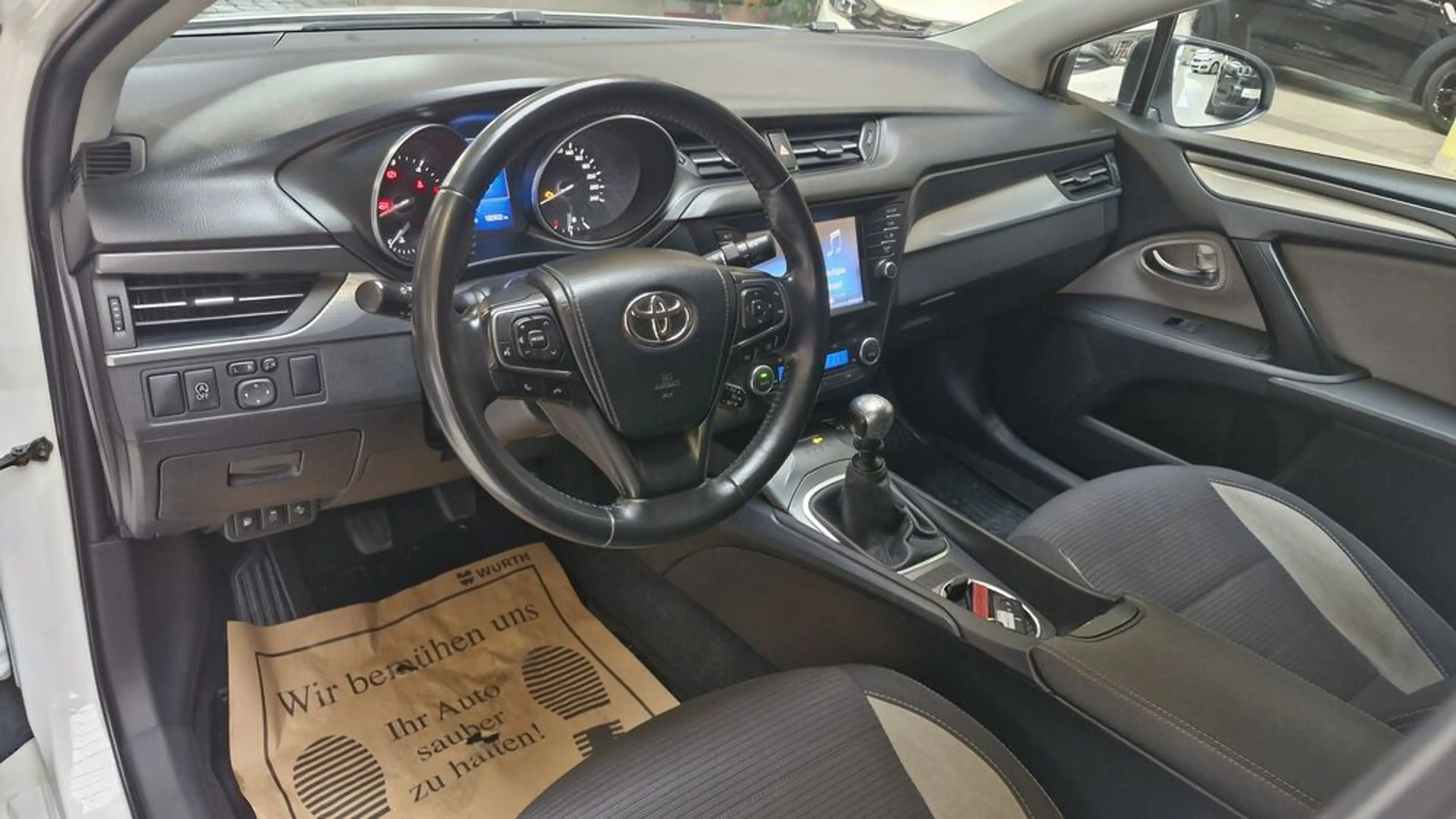 Toyota Avensis 2,0D4D TS ACTIVE+ — photo 9
