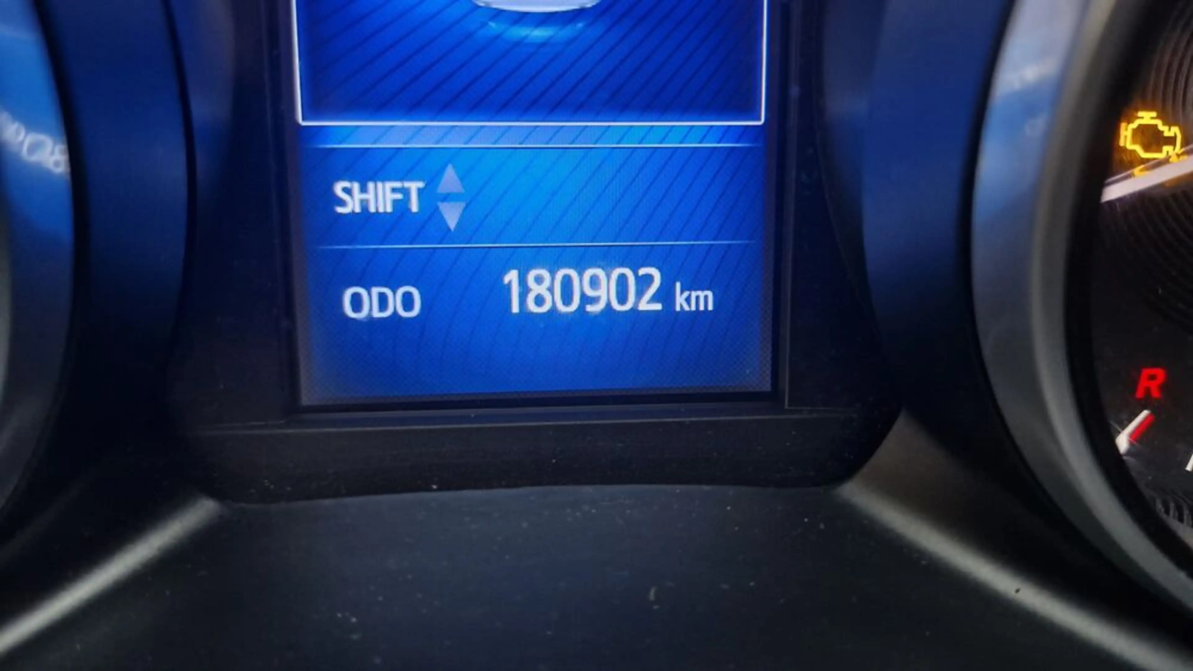 Toyota Avensis 2,0D4D TS ACTIVE+ — photo 12