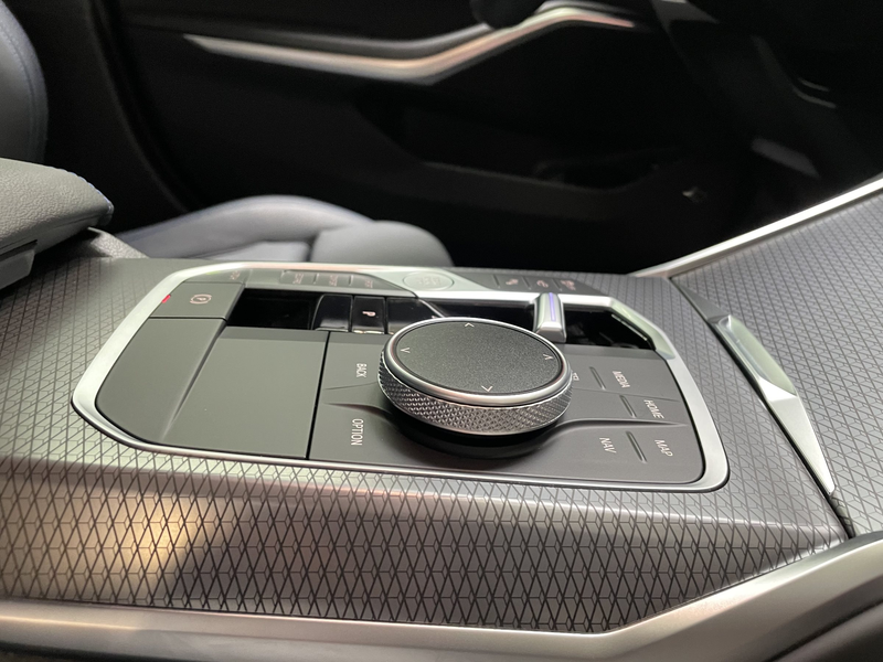 BMW 340 M340i xDrive Touring — photo 13