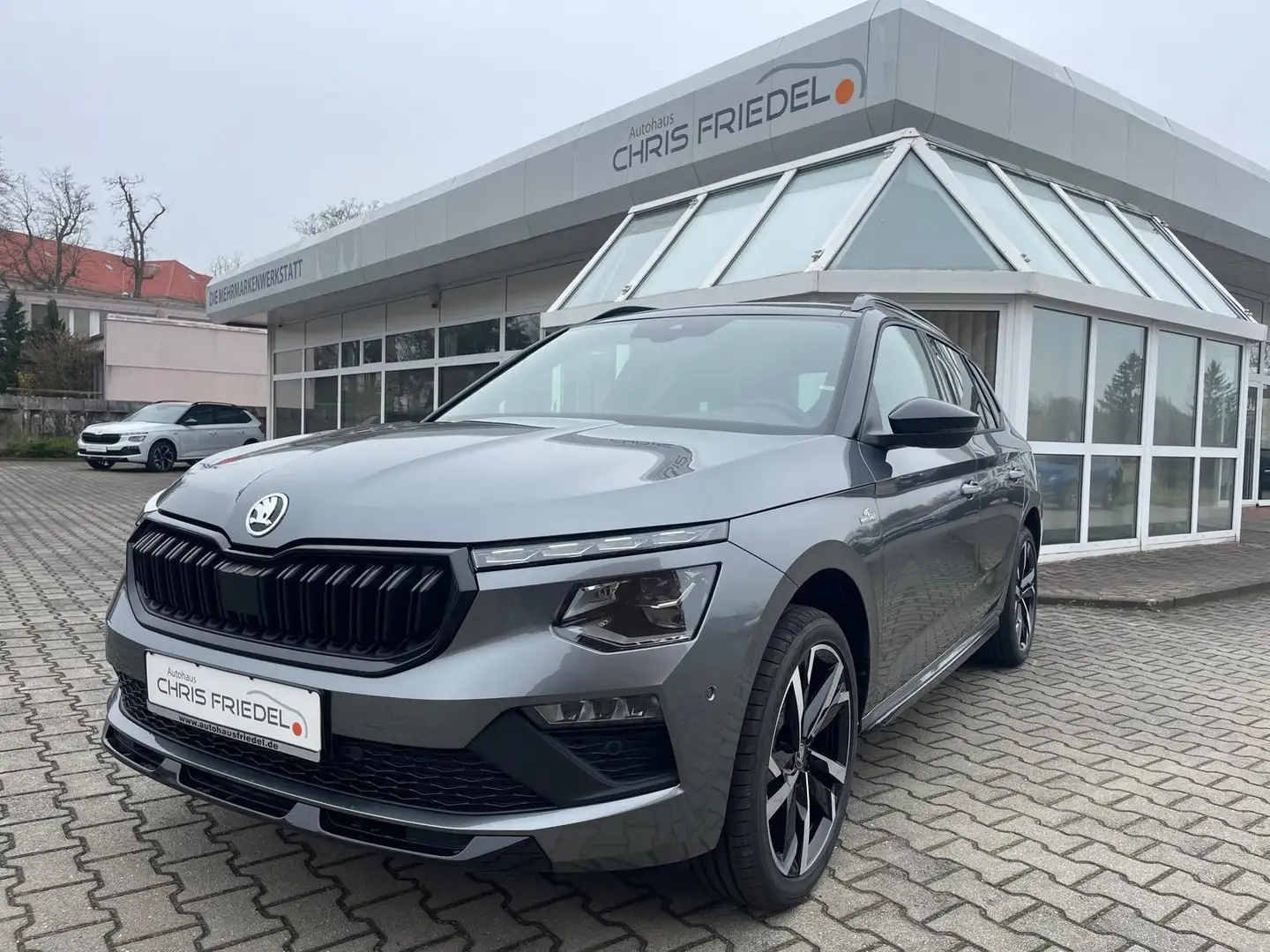 Skoda Kamiq Monte Carlo Facelift 1.5 TSI DSG Panorama, ACC, AH Grigio - 2