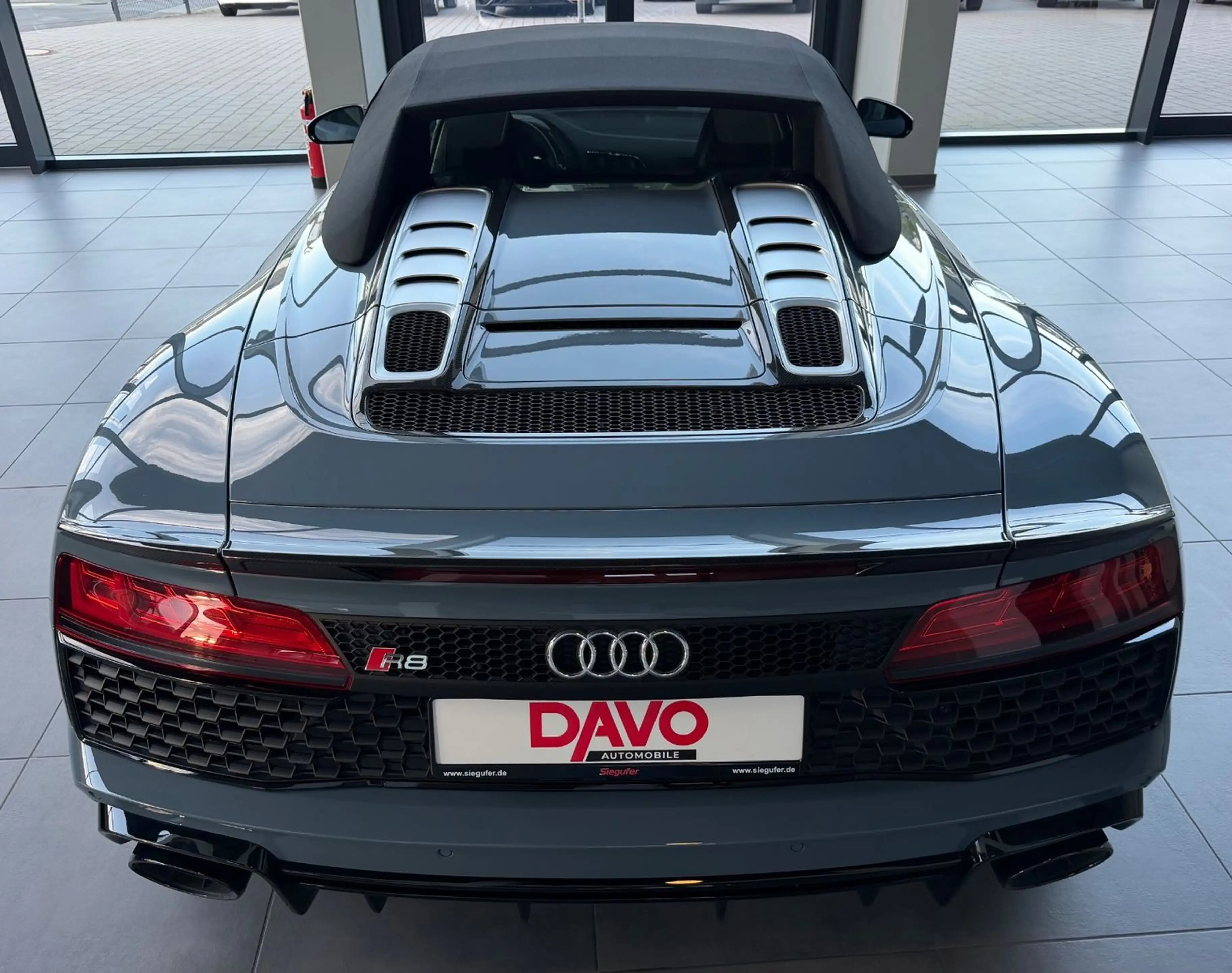 Audi R8 Spyder 5.2 FSI quattro performance — photo 7