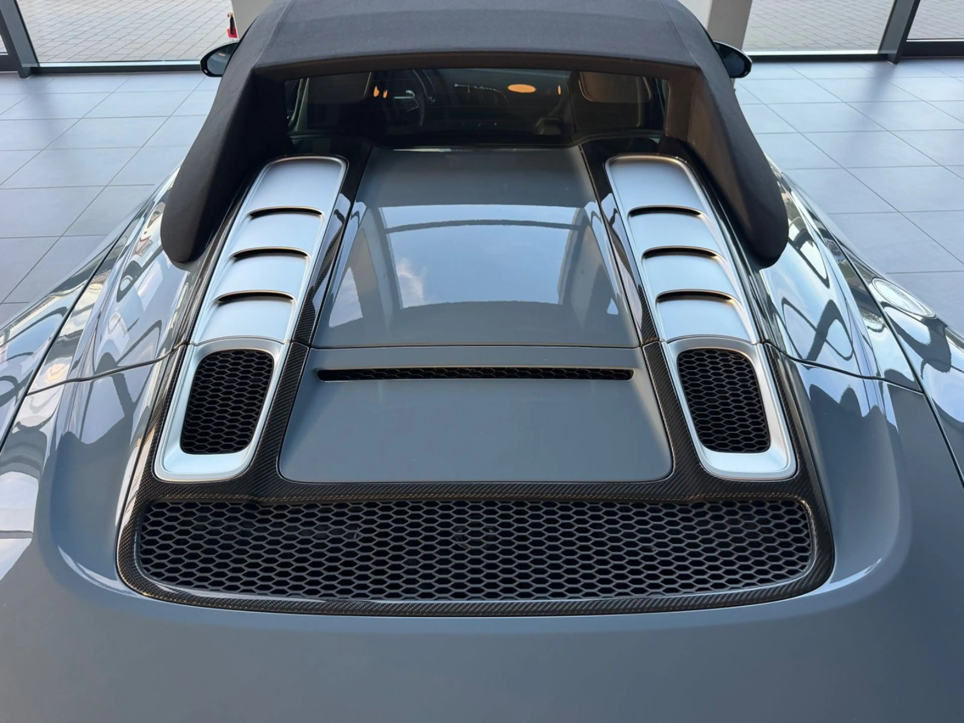 Audi R8 Spyder 5.2 FSI quattro performance — photo 13
