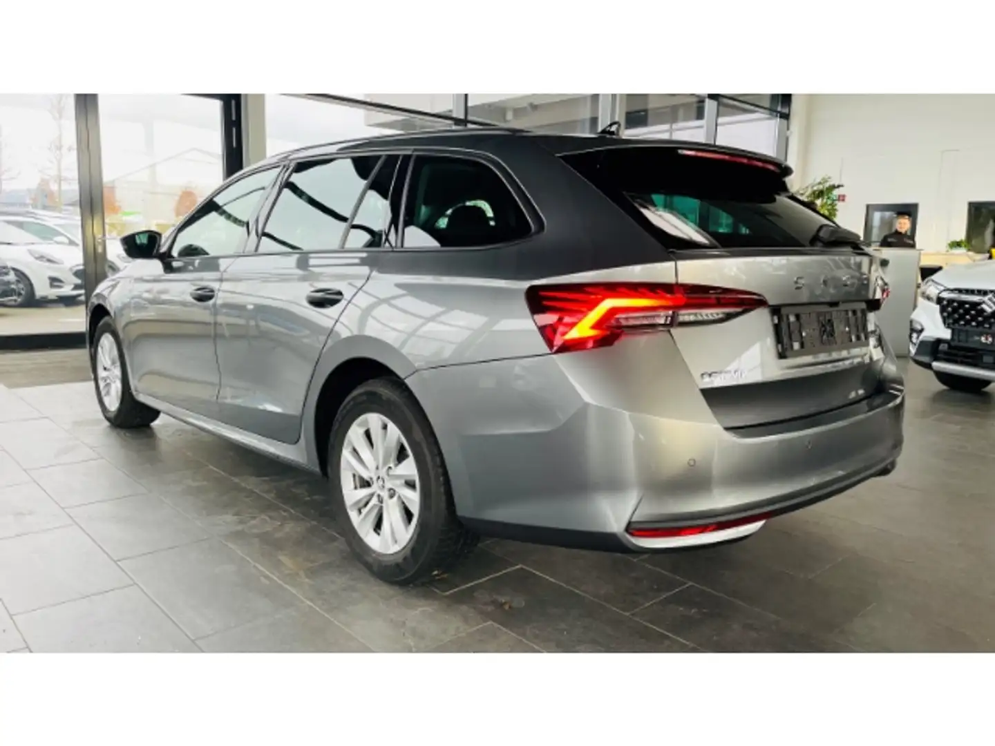 Skoda Octavia 1.5 TSI e-Tec Navi ACC LED Winterpaket Digitales C Grau - 2