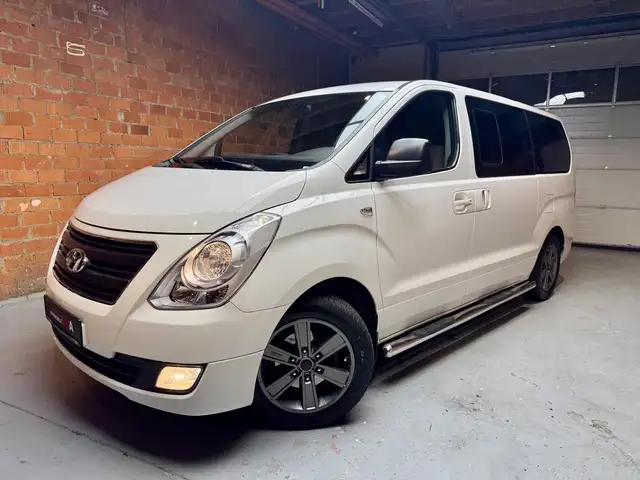 Hyundai H-1 Travel Trend 2.5CRDi+NAV+KAMERA+8-SITZER+AHK