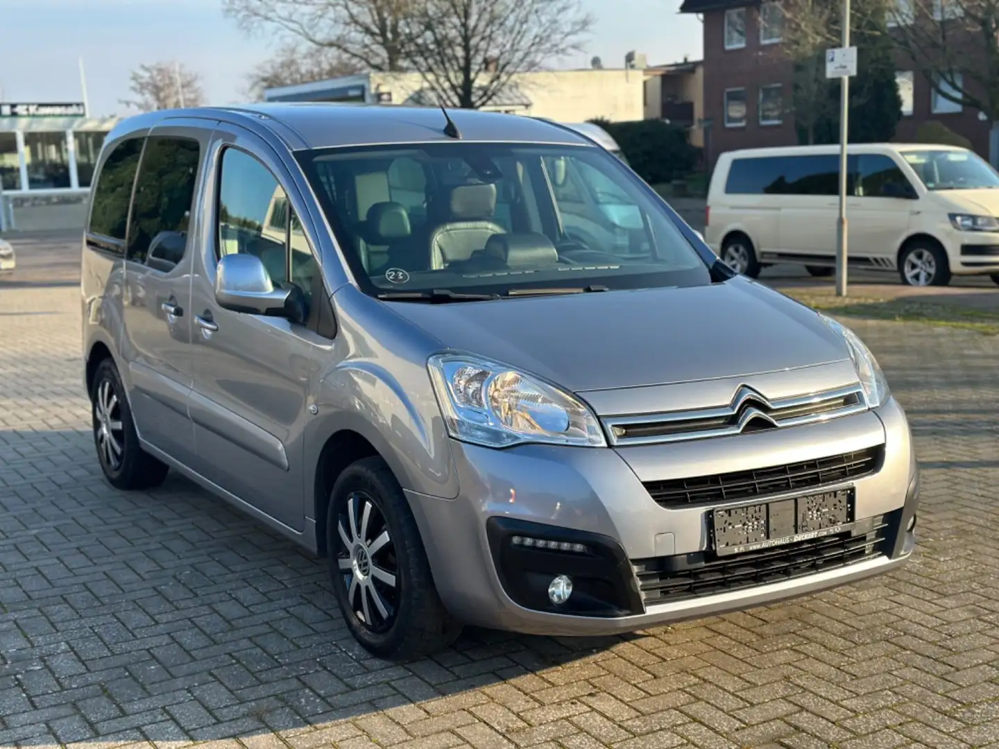 Citroen Berlingo Schaltung*Rollstuhl*Rampe*PDC*Grau*§25a Grau - 1