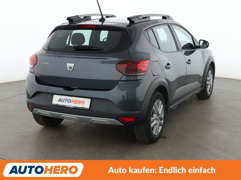 Dacia Sandero 1.0 TCe Stepway Comfort*NAVI*TEMPO*CAM*PDC* — photo 6