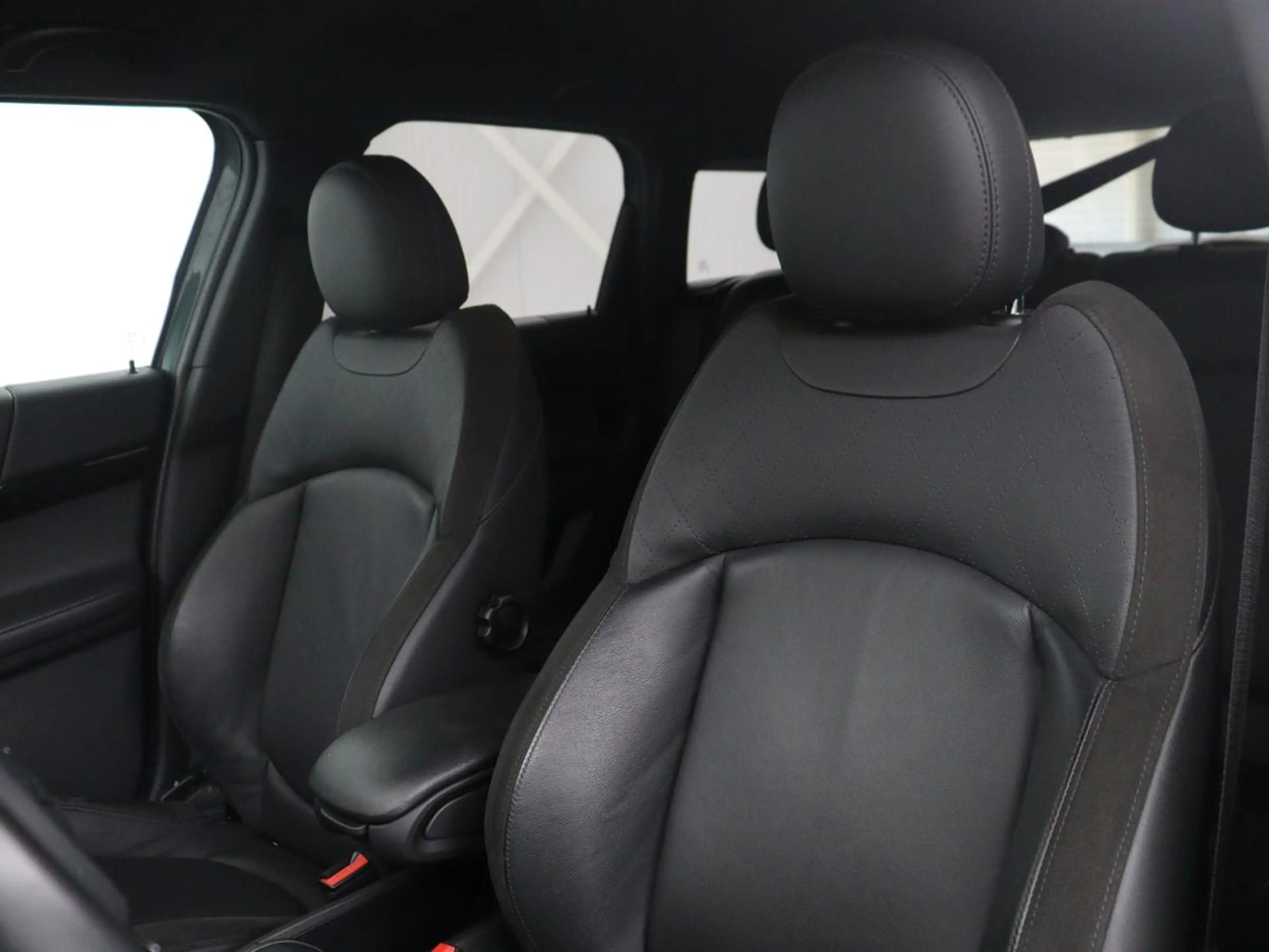 MINI Cooper Countryman 1.5 Classic | Leder | Cruise control | Stoelverwar — photo 5