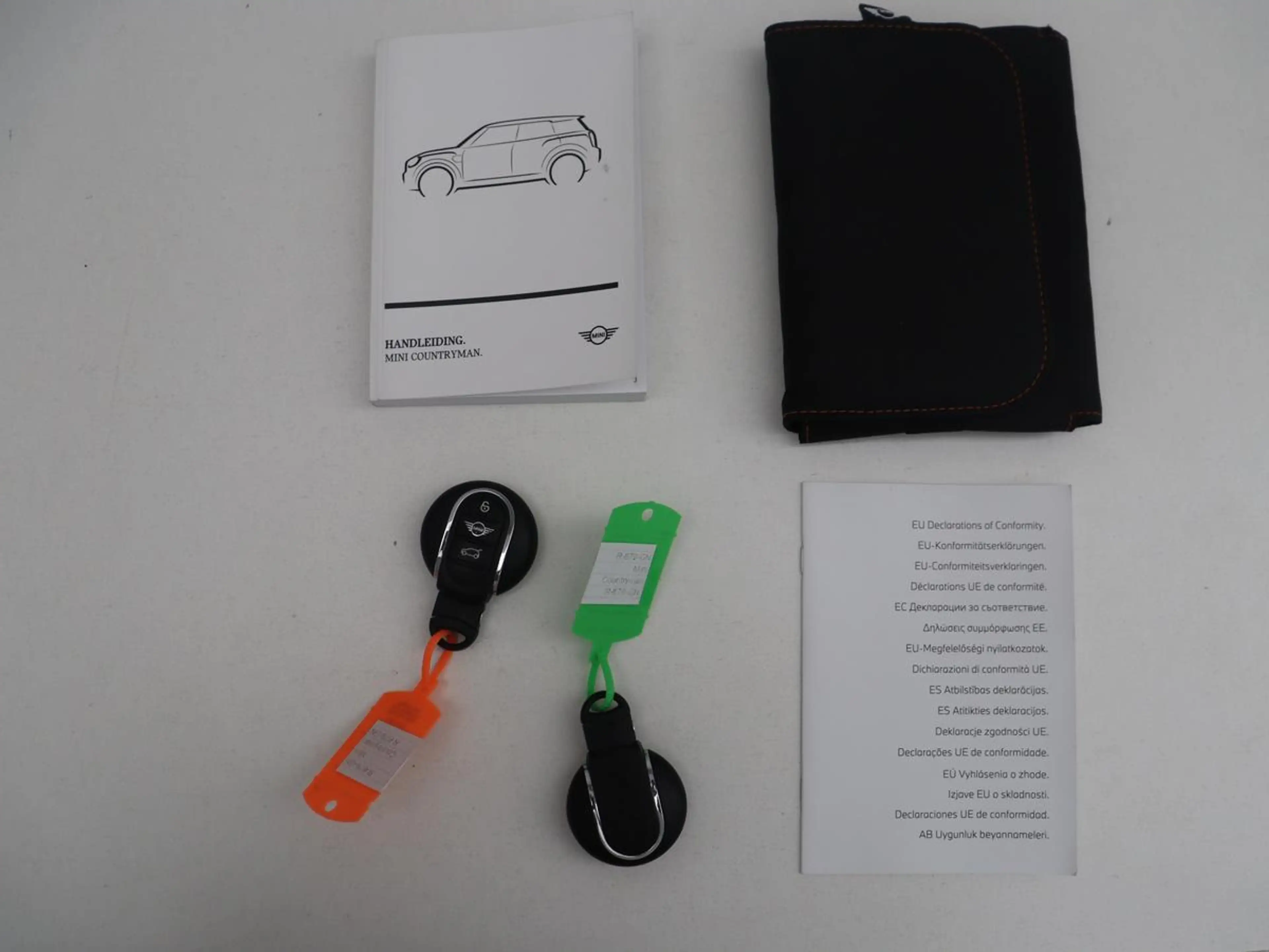 MINI Cooper Countryman 1.5 Classic | Leder | Cruise control | Stoelverwar — photo 14
