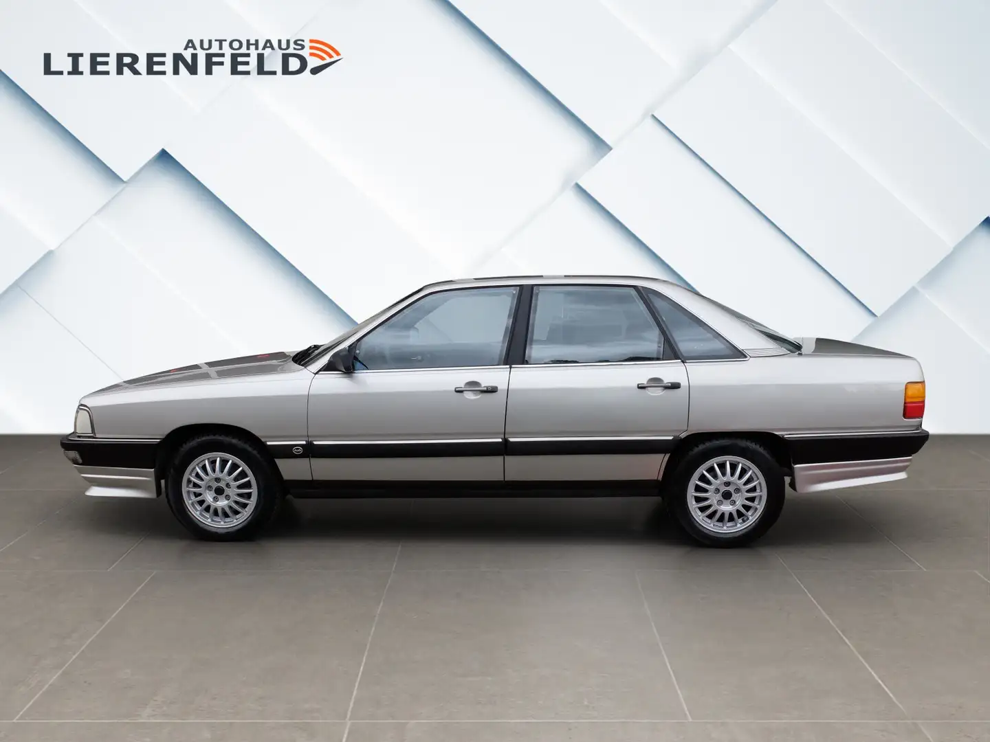 Audi 200 2.2 Turbo Teilleder Klimaautomatik Złoty - 2