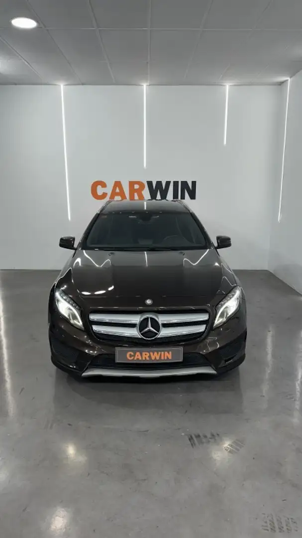 Mercedes-Benz GLA 220 220CDI AMG Line 4Matic 7G-DCT Brun - 2